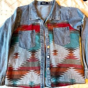 Women’s Aztec and denim rust western shacket jacket size medium